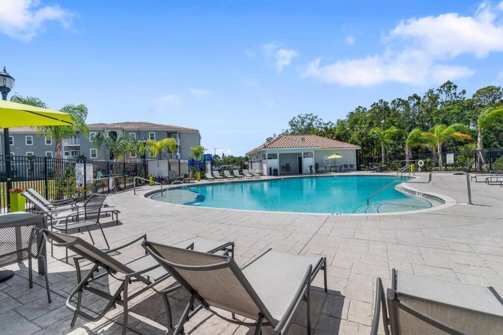 Elegant 2 Bed/2 Bath Apartment In Melbourne Fl מראה חיצוני תמונה