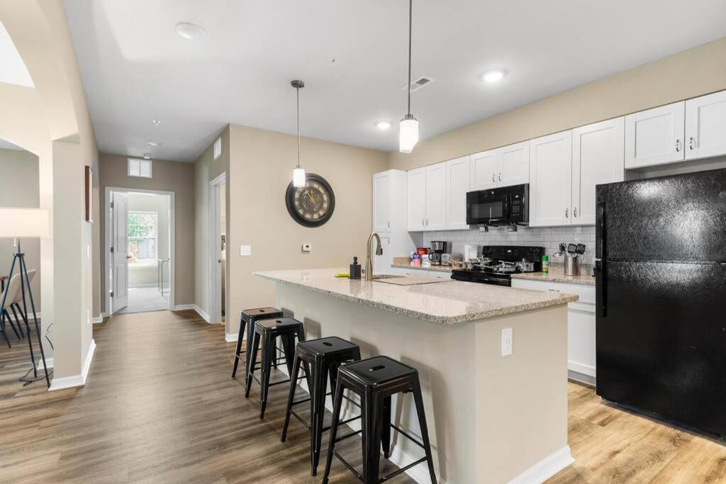 Elegant 2 Bed/2 Bath Apartment In Melbourne Fl מראה חיצוני תמונה
