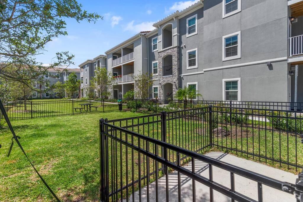 Elegant 2 Bed/2 Bath Apartment In Melbourne Fl מראה חיצוני תמונה